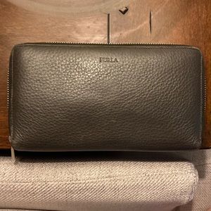 FURLA Gray Leather Long Wallet